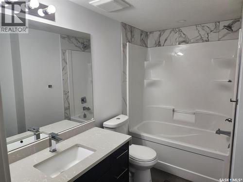 583 Kalra Street, Saskatoon, SK - Indoor Photo Showing Bathroom