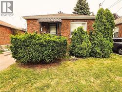 81 EAST 11TH Street Unit# Upper level Hamilton, ON L9A 3T3