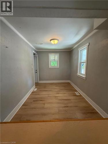104 Marshall Street, Waterloo, ON - Indoor Photo Showing Other Room