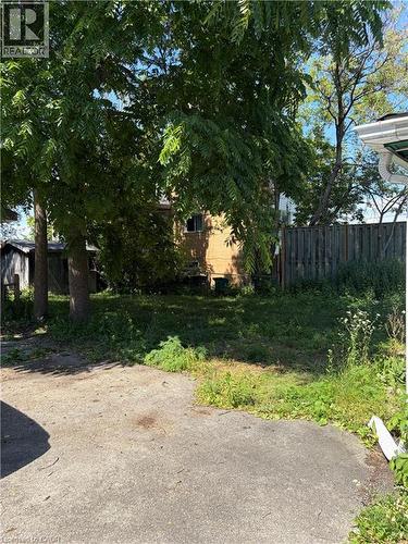 Image quality insufficient for description - 104 Marshall Street, Waterloo, ON - Outdoor