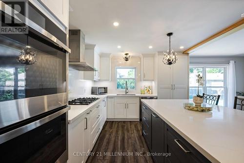364 Stoneheight Place, Waterloo, ON - Indoor Photo Showing Kitchen With Upgraded Kitchen