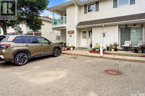 5442 Rochdale Boulevard, Regina, SK - Outdoor