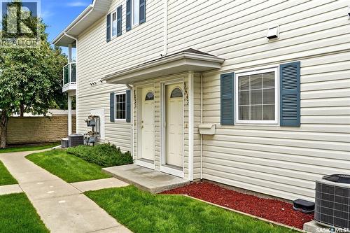 5442 Rochdale Boulevard, Regina, SK - Outdoor