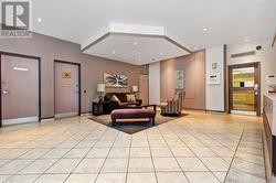 Lobby - 