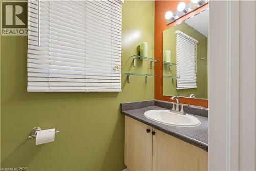 5 Eugene Drive, Guelph, ON - Indoor Photo Showing Bathroom