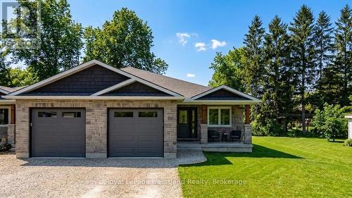 86 OSBORNE STREET  Central Huron (Clinton), ON L0M 1L0