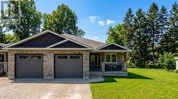 86 OSBORNE STREET  Central Huron (Clinton), ON L0M 1L0