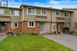 3 bed & 1.5 bath condo townhouse with pvt yard! - 
