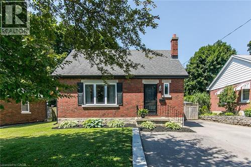 38 SCRIMGER Avenue  Cambridge, ON N1R 4V8