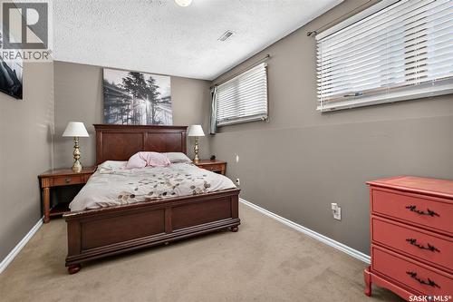1355 Manitou Crescent, Moose Jaw, SK - Indoor Photo Showing Bedroom