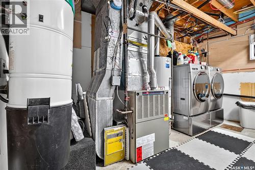 1355 Manitou Crescent, Moose Jaw, SK - Indoor Photo Showing Basement