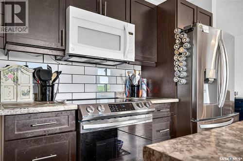 1355 Manitou Crescent, Moose Jaw, SK - Indoor Photo Showing Kitchen