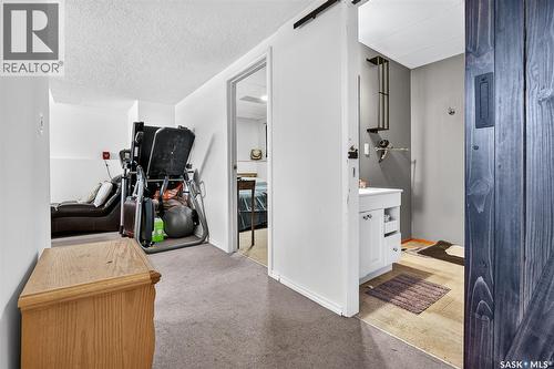 1355 Manitou Crescent, Moose Jaw, SK - Indoor Photo Showing Other Room