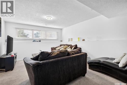 1355 Manitou Crescent, Moose Jaw, SK - Indoor