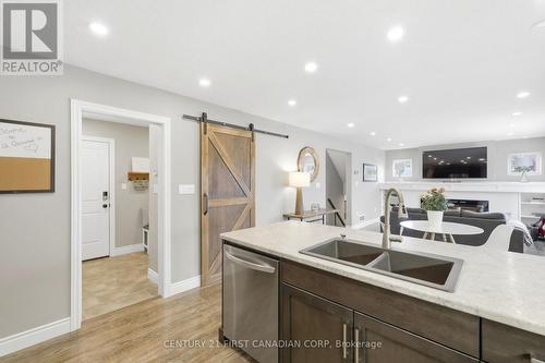 12 Glenwood Street, St. Thomas, ON - Indoor Photo Showing Kitchen With Double Sink
