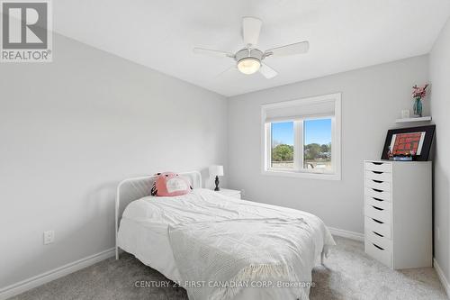 12 Glenwood Street, St. Thomas, ON - Indoor Photo Showing Bedroom