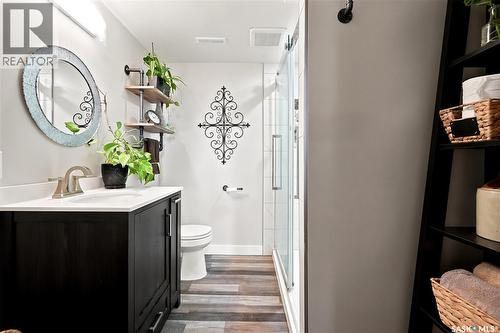1645 Smith Street, Moose Jaw, SK - Indoor Photo Showing Bathroom