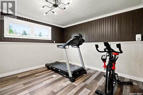 1645 Smith Street, Moose Jaw, SK - Indoor Photo Showing Gym Room