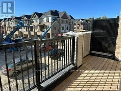 52 Waterside Way, Whitby, ON - Outdoor