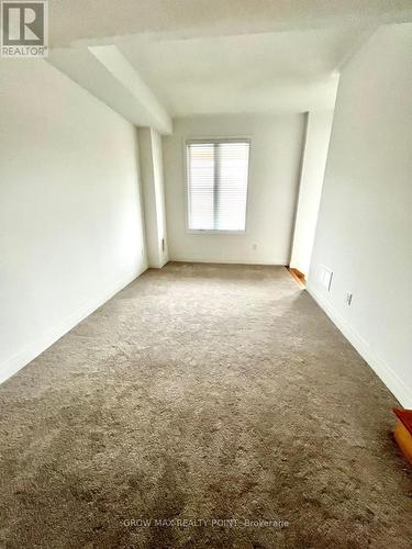 52 Waterside Way, Whitby, ON - Indoor Photo Showing Other Room