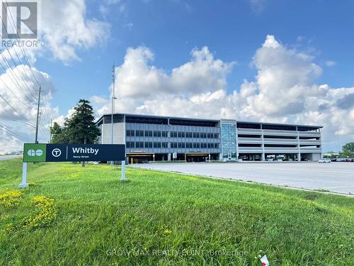 52 Waterside Way, Whitby, ON - Outdoor
