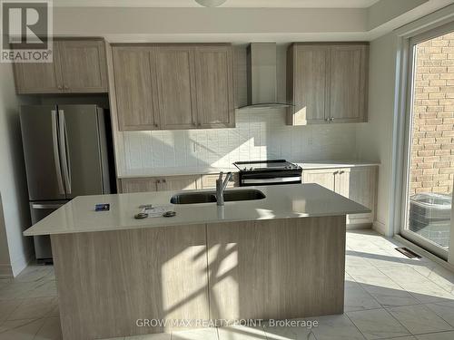 52 Waterside Way, Whitby, ON - Indoor Photo Showing Kitchen With Double Sink With Upgraded Kitchen