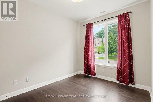 Bedroom 2 - 104 - 190 Boundstone Way, Ottawa, ON - Indoor Photo Showing Other Room