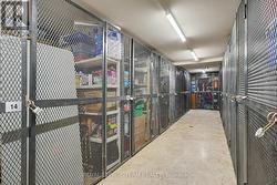 Secure locker room - 