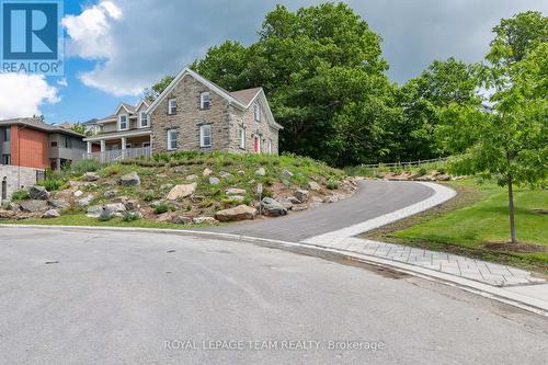 Richardson House - Club House - 104 - 190 Boundstone Way, Ottawa, ON - Outdoor