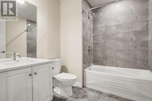 Main bathroom - 104 - 190 Boundstone Way, Ottawa, ON - Indoor Photo Showing Bathroom