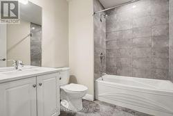 Main bathroom - 