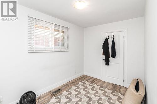 418 Fairfield Avenue, Hamilton, ON - Indoor Photo Showing Other Room