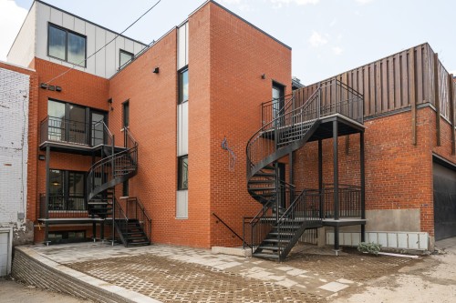 Back of Structure - 2573Z Rue Sherbrooke E., Montréal (Le Plateau-Mont-Royal), QC - Outdoor With Exterior