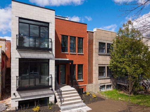 Front of Structure - 2573Z Rue Sherbrooke E., Montréal (Le Plateau-Mont-Royal), QC - Outdoor With Facade