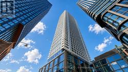 1701 - 88 QUEEN STREET Toronto, ON M5C 0B6