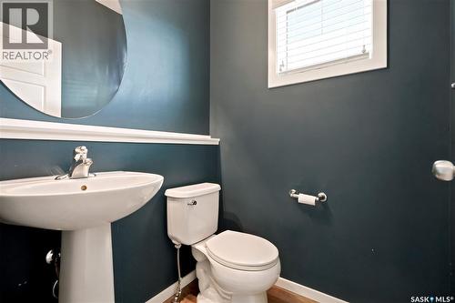 2802 Ridgway Avenue, Regina, SK - Indoor Photo Showing Bathroom