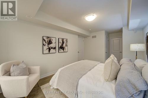 7 Schmidt Lane, Markham, ON - Indoor Photo Showing Bedroom