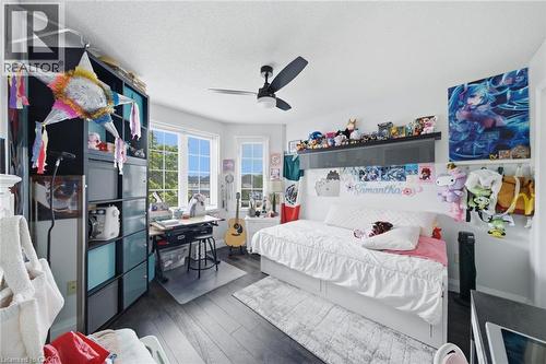 179 Jacqueline Boulevard, Hamilton, ON - Indoor Photo Showing Bedroom