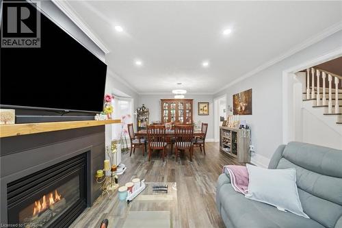 179 Jacqueline Boulevard, Hamilton, ON - Indoor Photo Showing Living Room With Fireplace