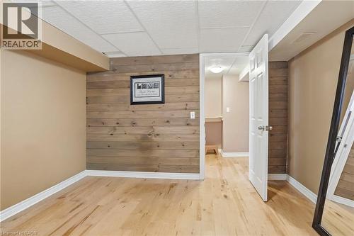 25 Saveryn Road, Hamilton, ON - Indoor Photo Showing Other Room
