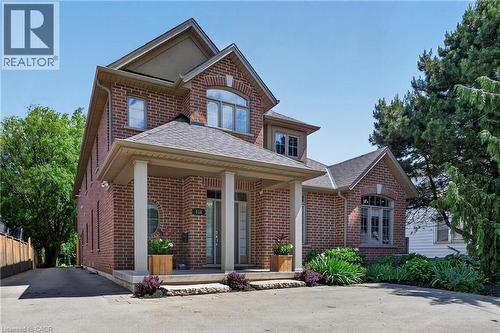 116 LIVINGSTON Avenue  Grimsby, ON L3M 1L6