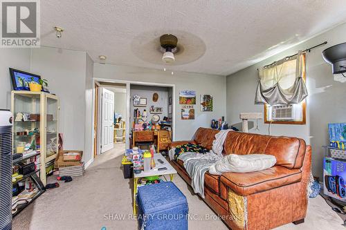 819 Duke Street, Cambridge, ON - Indoor