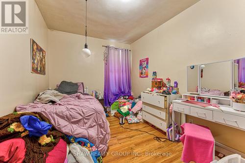 819 Duke Street, Cambridge, ON - Indoor Photo Showing Bedroom