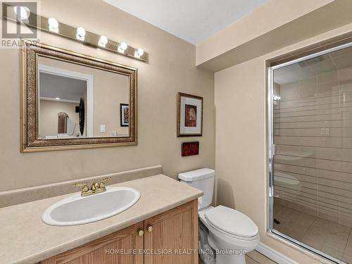 17 Black Cherry Drive, Markham, ON - Indoor Photo Showing Bathroom