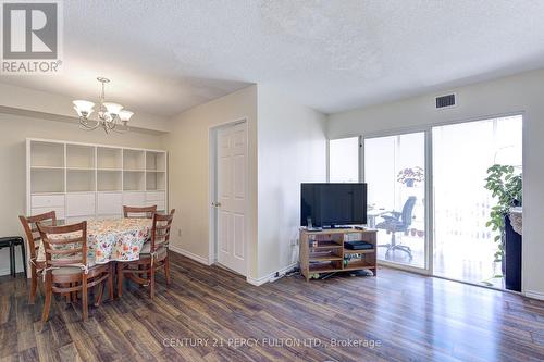 2006 - 285 ENFIELD PLACE  Mississauga, ON L5B 3Y6