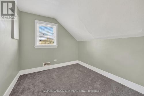 407 Bell Street, Ingersoll, ON - Indoor Photo Showing Other Room