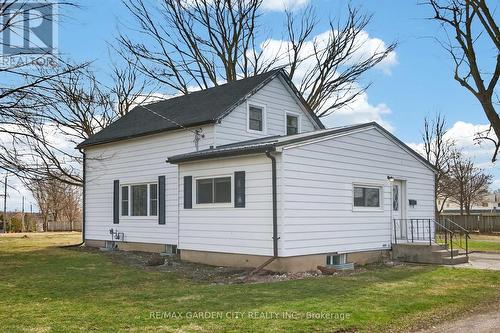 407 Bell Street, Ingersoll, ON - Outdoor
