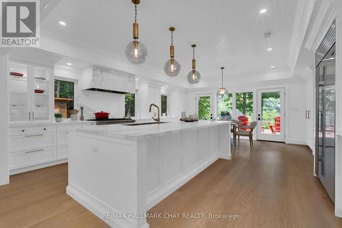 1319 Wolf Circle, Algonquin Highlands, ON - Indoor Photo Showing Kitchen With Upgraded Kitchen
