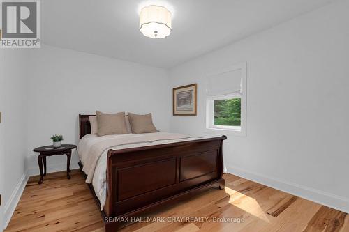1319 Wolf Circle, Algonquin Highlands, ON - Indoor Photo Showing Bedroom