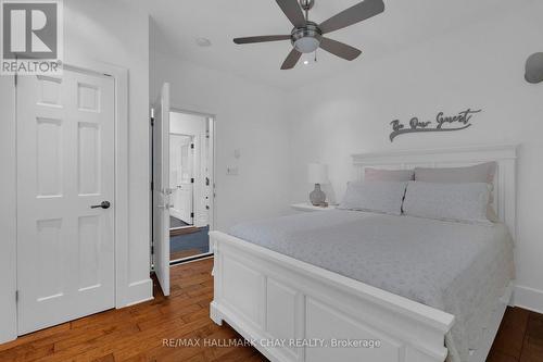 1319 Wolf Circle, Algonquin Highlands, ON - Indoor Photo Showing Bedroom